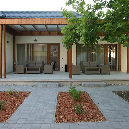 Holiday home Solaris Platan House